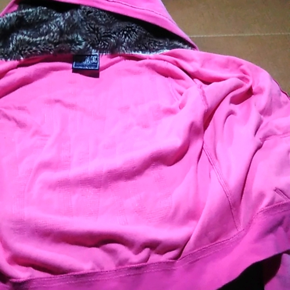 PINK Victoria's Secret Hoody Sweater Size L 1986 Invite Only faux fur & sequins - Picture 11 of 12